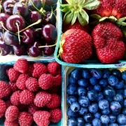 healthy breakfast foods local berries